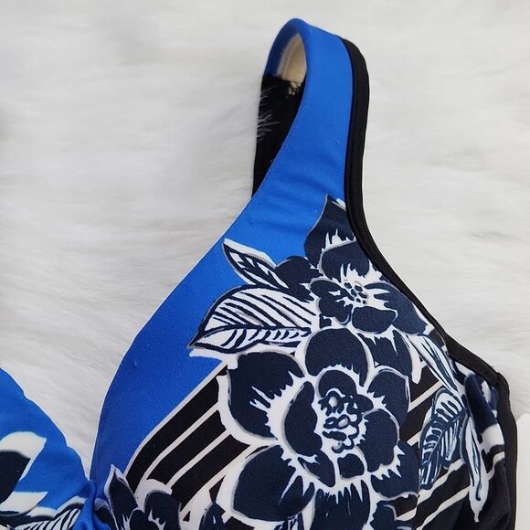 Miraclesuit‎ NWT It's a Wrap One Piece Swimsuit Black Blue Floral Women's Sz 8 - Picture 5 of 8